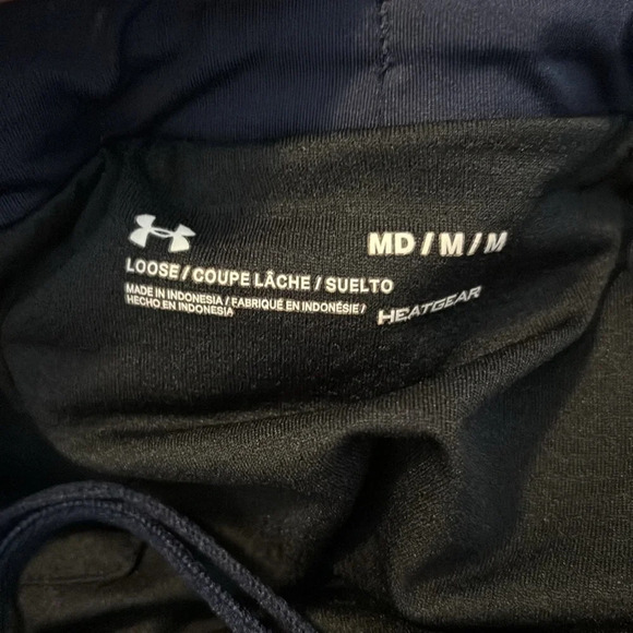 Unde Armour women’s blue lined loose fit athletic shorts size medium - Picture 8 of 8